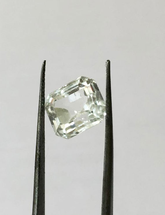 6.35 Ratti (5.71 ct) Natural Certified White Topaz